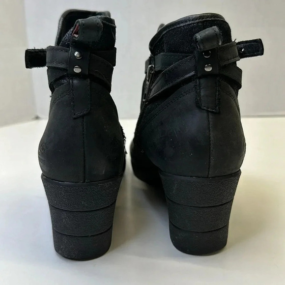 Ugg Emalie Ankle Boots Wedges Booties Leather Shearling Waterproof Zip Black 9 - Picture 6 of 10